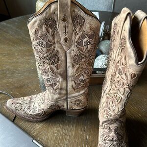 Cowboy boors worn once